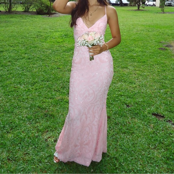 open lace back dress Victory Gown – Windsor & Lux main image 1